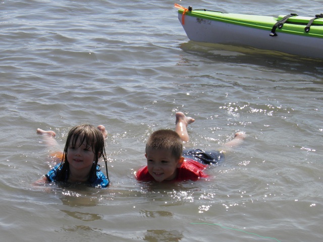 Photo: Taya and Wyatt Enjoy the Water