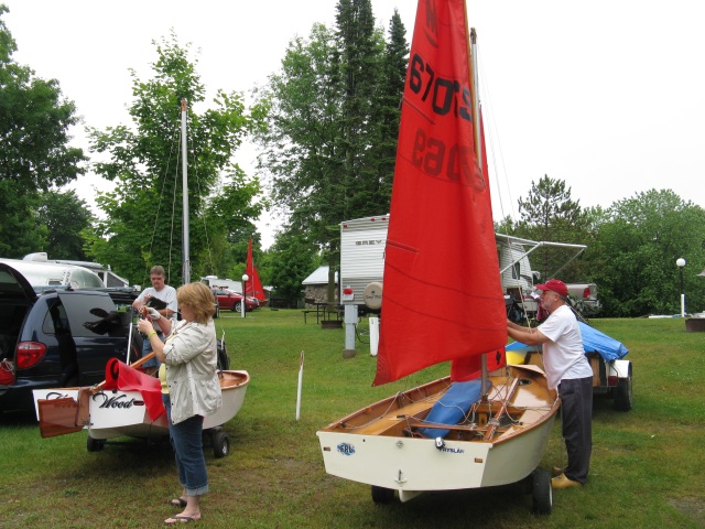 Photo: Heather and Aleid Get Their Boats Ready