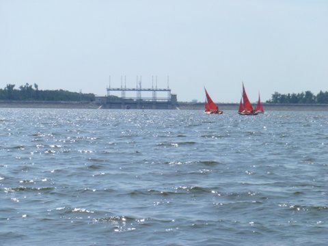 Photo: Heading to the Mark by the Dam