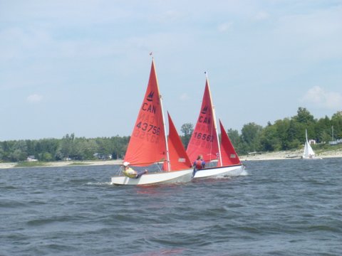 Photo: Erik Tries to Pass Heather